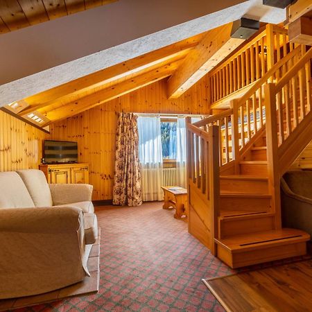 Hotel Bouton D'Or Cogne Buitenkant foto