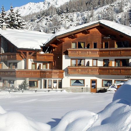 Hotel Bouton D'Or Cogne Buitenkant foto