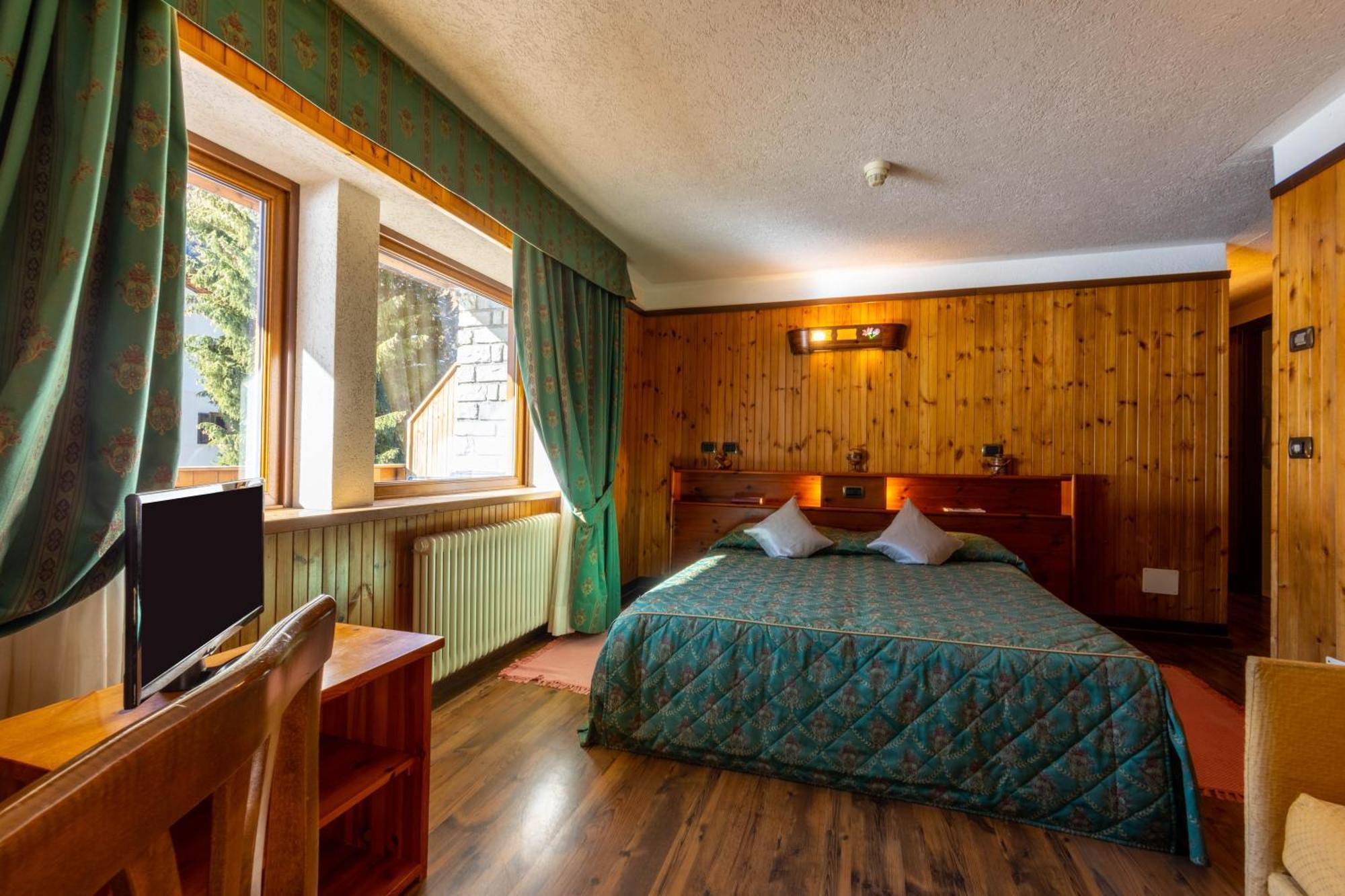Hotel Bouton D'Or Cogne Buitenkant foto