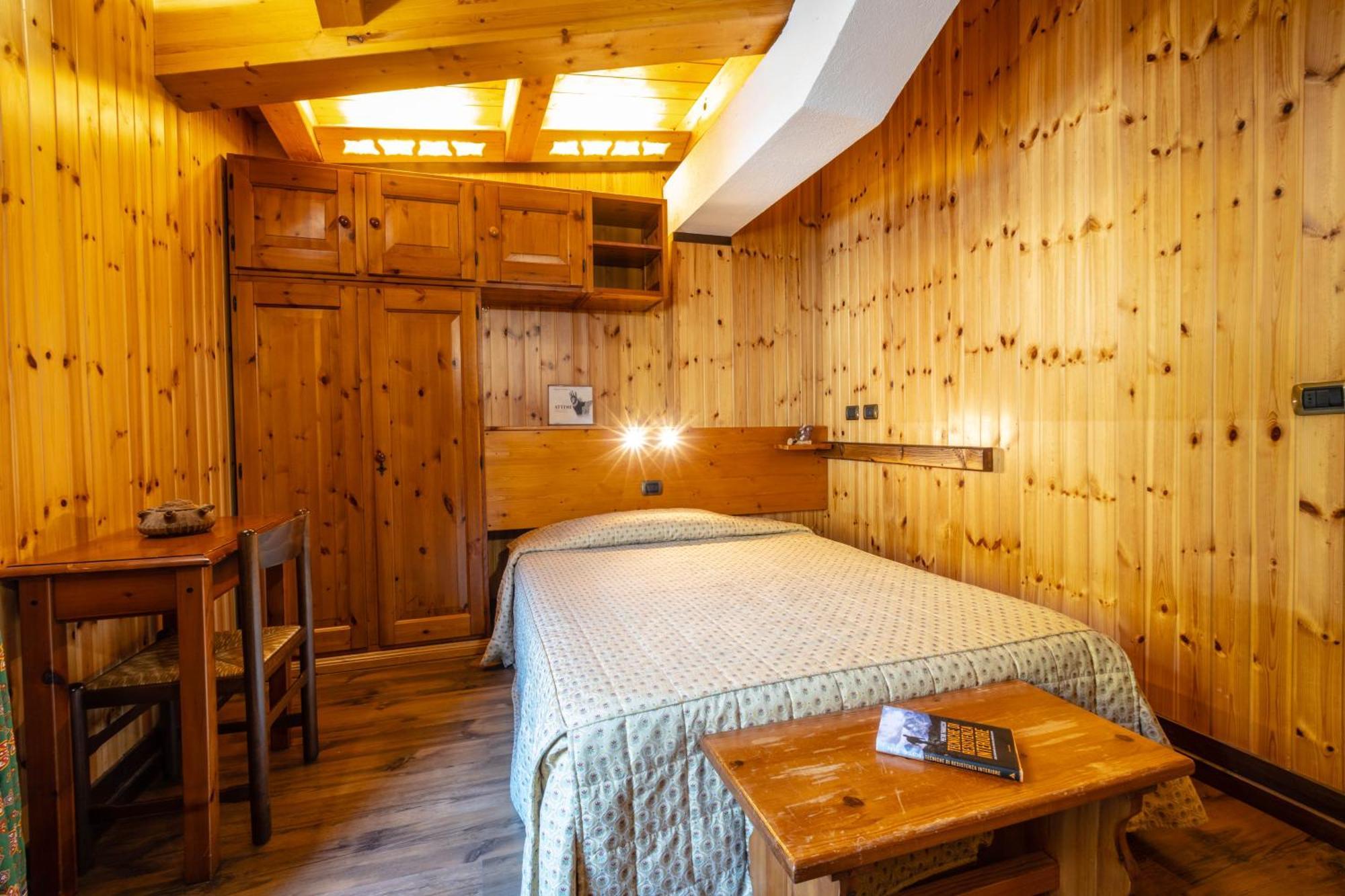 Hotel Bouton D'Or Cogne Buitenkant foto