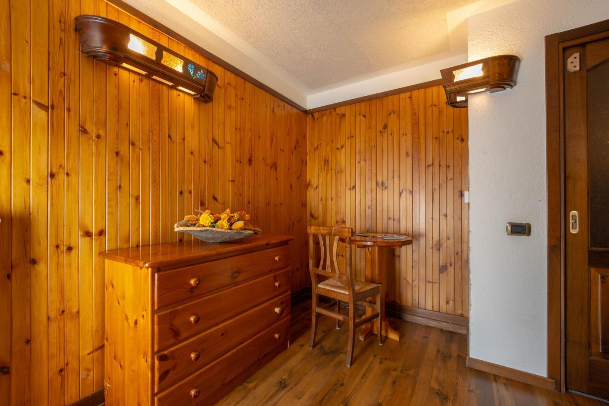 Hotel Bouton D'Or Cogne Buitenkant foto