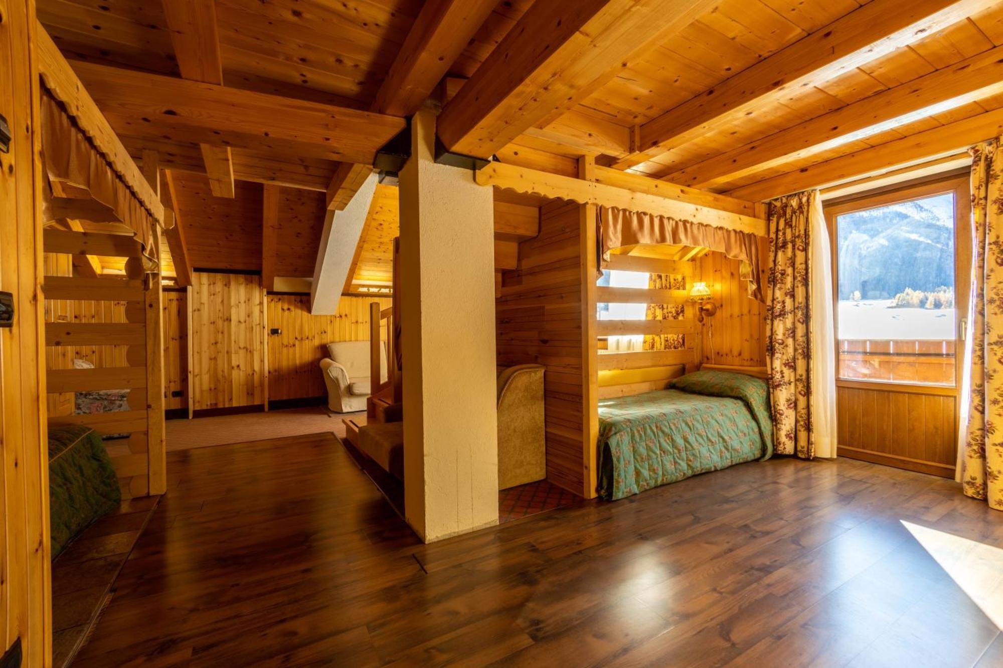 Hotel Bouton D'Or Cogne Buitenkant foto