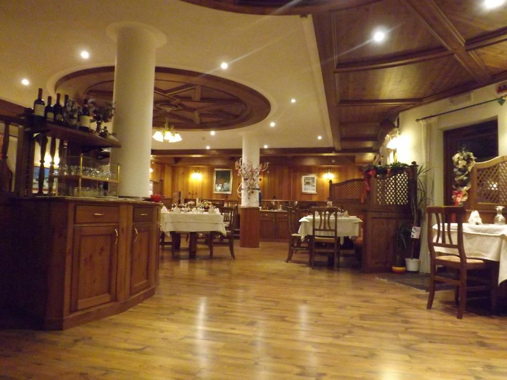 Hotel Bouton D'Or Cogne Buitenkant foto