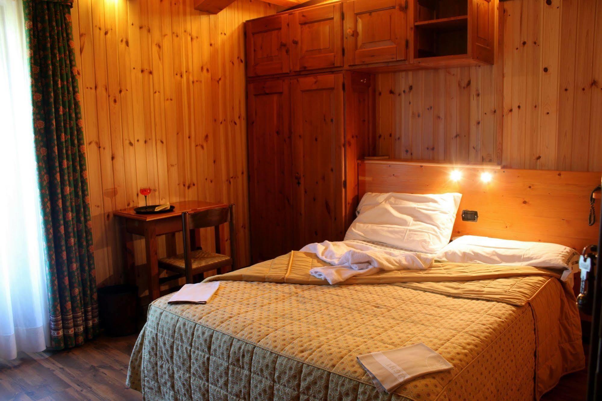 Hotel Bouton D'Or Cogne Buitenkant foto